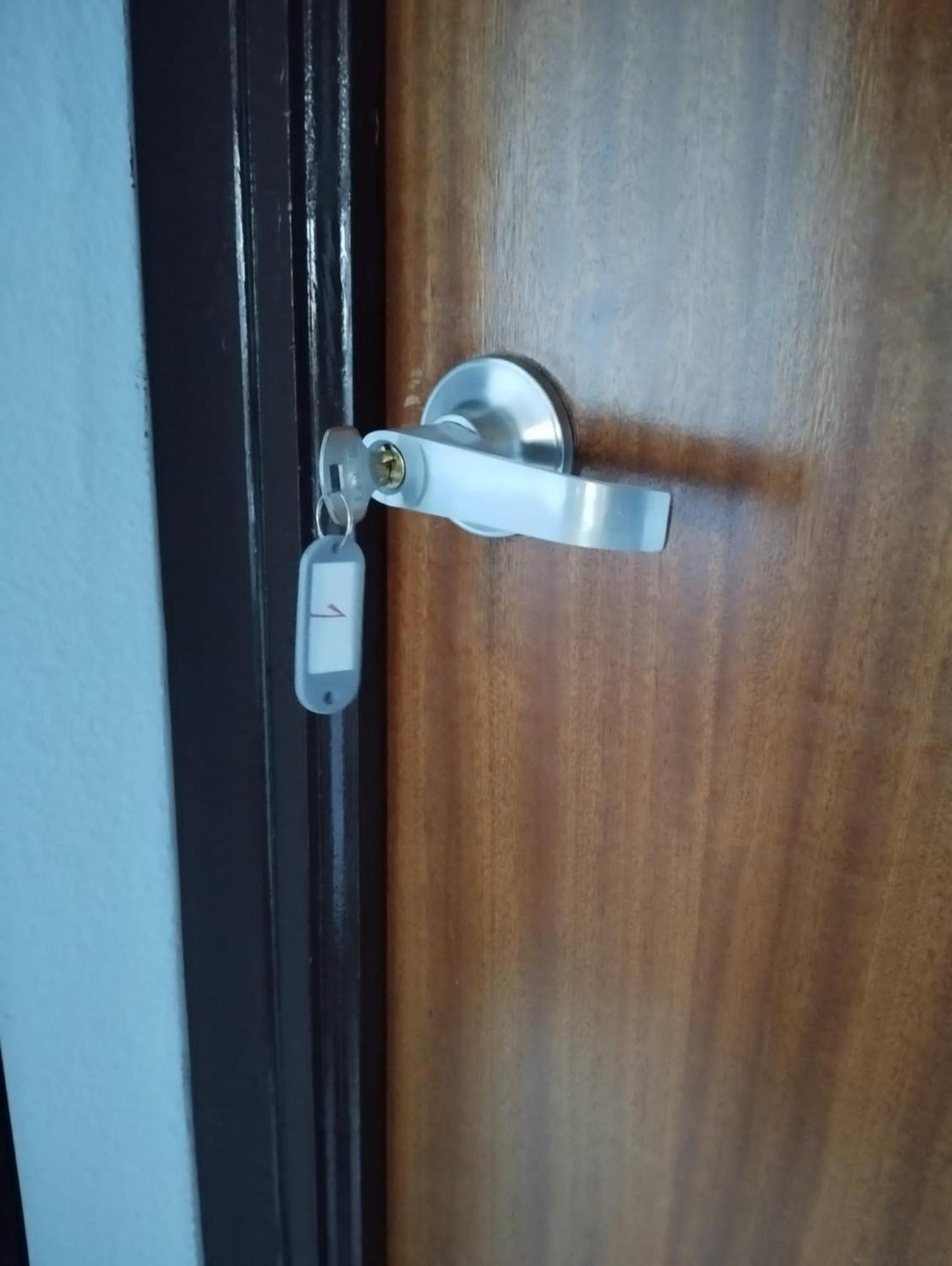 Room In Shared Apartment With Parking Almunecar Exterior photo